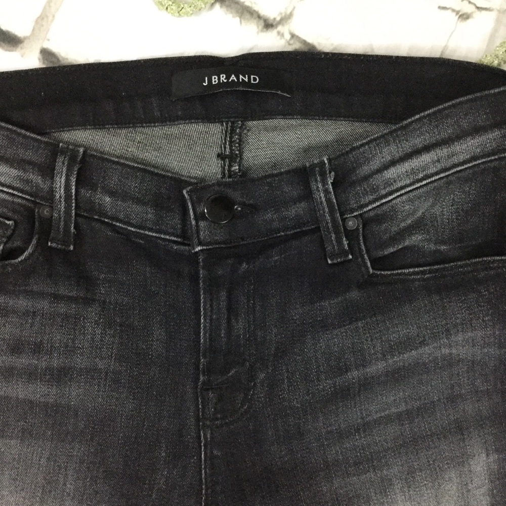 J Brand Skinny Leg. - Picture 3 of 8